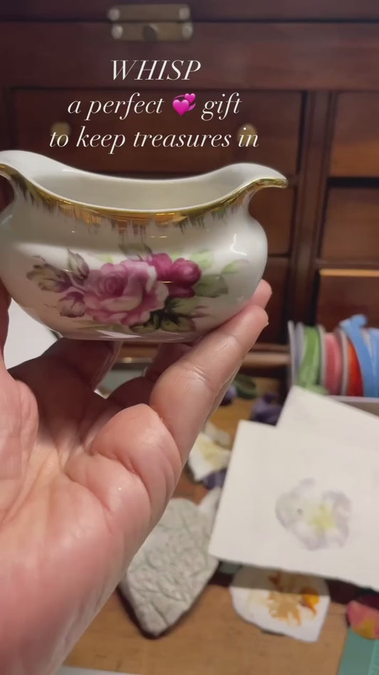 Vintage Floral Treasure Holder